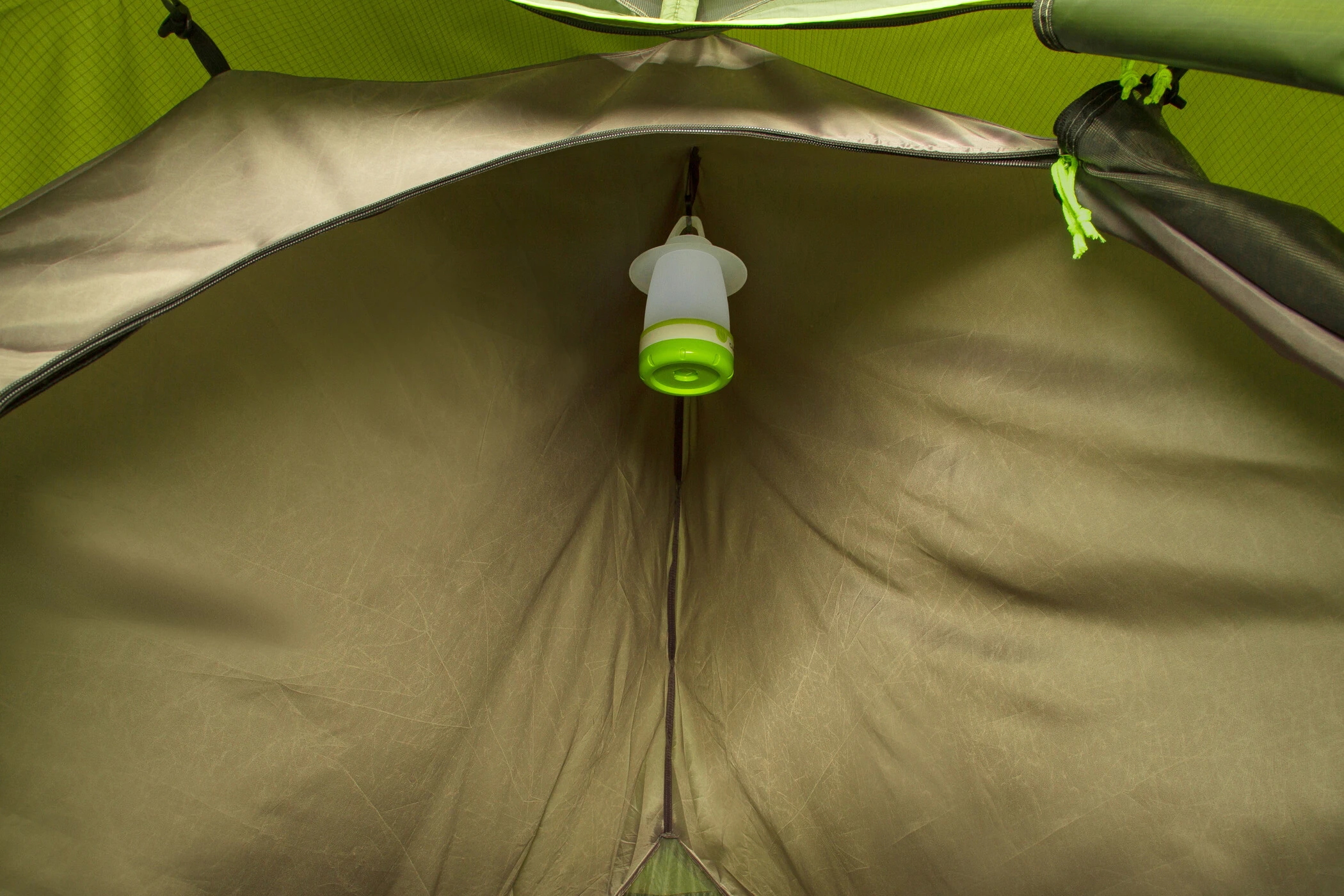 CAMPZ Vira 2P Tent, Olijf/groen 16 CAMPZ Vira 2P Tent, Olijf/groen - Afbeelding 14