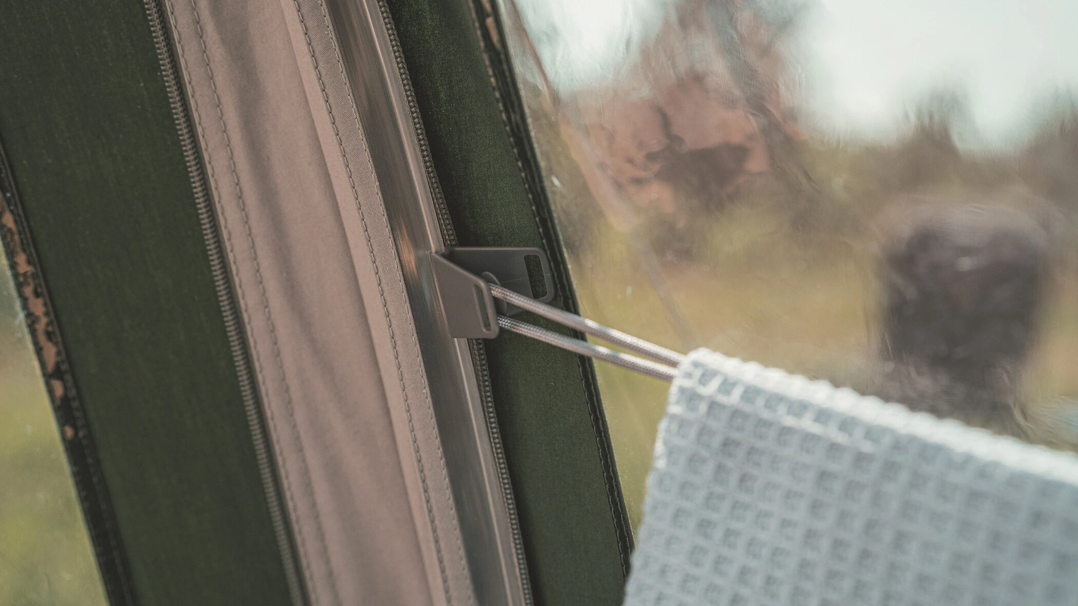 Outwell Yosemite Lake 5TC Tent, Olijf/wit 7 Outwell Yosemite Lake 5TC Tent, Olijf/wit - Afbeelding 5